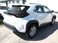 Neu Toyota Yaris Cross 92 PS (67 kW) 2026 Schnee weiß SUV