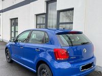 Gebraucht VW Polo 60 PS (44 kW) 2010 Blau Kleinwagen