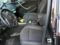 Gebraucht Opel Astra 179 PS (131 kW) 2013 Braun Kombi