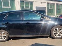 Gebraucht Ford Focus Titanium 125 PS (91 kW) 2016 Schwarz Limousine