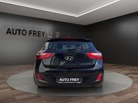 Gebraucht Hyundai i30 Classic 99 PS (72 kW) 2012 Schwarz Limousine