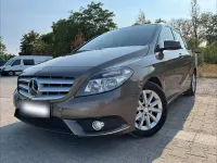 Gebraucht Mercedes B180 122 PS (89 kW) 2012 Grau Kleinwagen