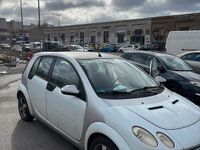 Usata Smart ForFour 95 CV (69 kW) 2005 Bianco Utilitaria