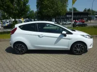 Gebraucht Ford Fiesta Trend 60 PS (44 kW) 2011 Weiß Limousine