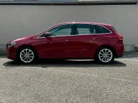 Gebraucht Mercedes B180 136 PS (100 kW) 2022 Rot Kleinwagen