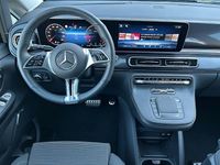 Gebraucht Mercedes V300 237 PS (174 kW) 2025 Silber Van / Kleinbus