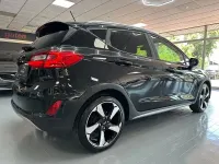 Gebraucht Ford Fiesta Active 101 PS (74 kW) 2019 Schwarz Kleinwagen