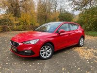 Gebraucht Seat Leon Style 131 PS (96 kW) 2021 Rot Limousine
