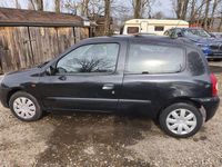 Gebraucht Renault Clio II Authentique 75 PS (55 kW) 2011 Perlmuttschwarz Kleinwagen