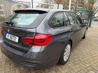 Gebraucht BMW 318 Performance 150 PS (110 kW) 2016 Grau Kombi