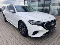 Gebraucht Mercedes E200 Advanced Plus 204 PS (150 kW) 2024 Unilack polarweiß Kombi