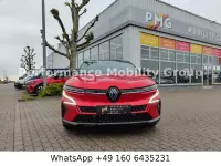 Używany Renault Megane E-Tech Techno 96 kW (131 KM) 2023 Czerwony Sedan/Limuzyna