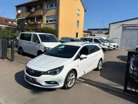 Gebraucht Opel Astra Dynamic 136 PS (100 kW) 2017 Schneeweiss/summitwhite/arctic Kombi