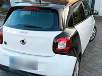 Gebraucht Smart ForFour Electric Drive Passion 60 kW (82 PS) 2018 Weiß Kleinwagen