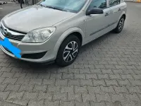 Gebraucht Opel Astra 90 PS (66 kW) 2009 Limousine