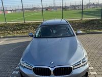 Gebraucht BMW 520 190 PS (139 kW) 2020 Grau Kombi