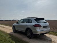 Second-hand Porsche Cayenne 245 CP (180 kW) 2012 Argintiu SUV