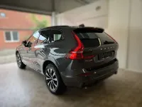 Gebraucht Volvo XC60 Plus 197 PS (144 kW) 2024 Grau SUV