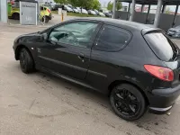 Gebraucht Peugeot 206 60 PS (44 kW) 2004 Schwarz Kleinwagen