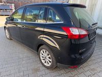 Gebraucht Ford Grand C-Max Ambiente 101 PS (74 kW) 2018 Schwarz Van / Kleinbus