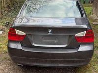 Gebraucht BMW 320 163 PS (119 kW) 2005 Limousine