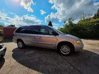 Gebraucht Chrysler Grand Voyager Limited 143 PS (105 kW) 2002 Silber Van / Kleinbus
