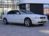 Gebraucht Jaguar XJ8 298 PS (219 kW) 2005 White onyx Limousine