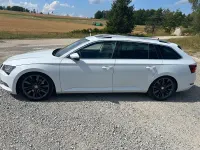 Gebraucht Skoda Superb LAURIN & KLEMENT 150 PS (110 kW) 2017 Weiß Kombi