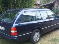 Second-hand Mercedes E250 113 CP (83 kW) 1995 Albastru Break