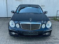 Usata Mercedes E320 224 CV (164 kW) 2006 Blu Berlina