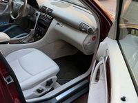 Gebraucht Mercedes 180 2000 Rot Limousine