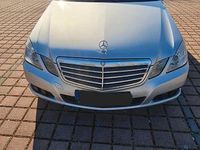 Gebraucht Mercedes E220 Avantgarde 170 PS (125 kW) 2009 Grau Limousine