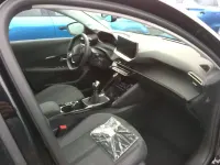 Gebraucht Peugeot 208 Allure 101 PS (74 kW) 2025 Schwarz (noir perla nera) Kleinwagen