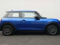 Second-hand Mini Cooper S Classic 204 CP (150 kW) 2025 Albastru Hatchback