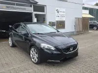 Gebraucht Volvo V40 Summum 150 PS (110 kW) 2012 Schwarz Kleinwagen