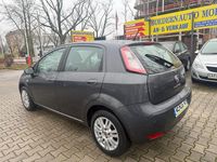Gebraucht Fiat Punto More 69 PS (50 kW) 2012 Antressit grau Kleinwagen