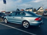 Gebraucht Skoda Superb 160 PS (117 kW) 2008 Blau Limousine
