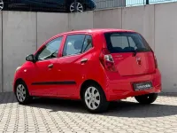 Gebraucht Hyundai i10 69 PS (50 kW) 2013 Rot Kleinwagen