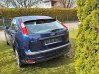 Gebraucht Ford Focus 101 PS (74 kW) 2006 Blau Limousine