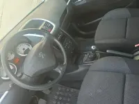 Gebraucht Peugeot 207 73 PS (53 kW) 2010 Silber Kleinwagen