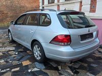 Gebraucht VW Golf VI 105 PS (77 kW) 2010 Silber Kleinwagen