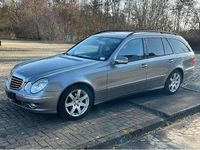 Używany Mercedes E220 170 KM (125 kW) 2008 Srebrny Kombi