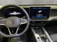 Neu VW Passat 150 PS (110 kW) 2026 Grenadillschwarz metallic Kombi