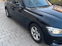 Gebraucht BMW 320 184 PS (135 kW) 2012 Schwarz Limousine