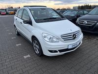 Gebraucht Mercedes B180 109 PS (80 kW) 2008 Weiß Van / Kleinbus