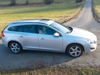 Second-hand Volvo V60 215 CP (158 kW) 2013 Argintiu Break