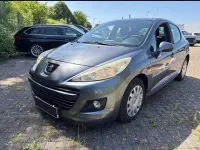 Gebraucht Peugeot 207 90 PS (66 kW) 2010 Lack grau thorium/metallic Limousine