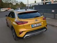 Gebraucht Kia XCeed Launch Edition 140 PS (102 kW) 2019 Gold SUV