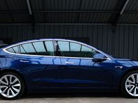 Second-hand Tesla Model 3 152 kW (208 CP) 2019 Albastru Berlinǎ