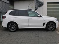 Gebraucht BMW X5 M Sport 286 PS (210 kW) 2025 Alpinweiß SUV